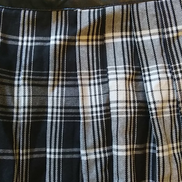 Skirt - Picture 3 of 4